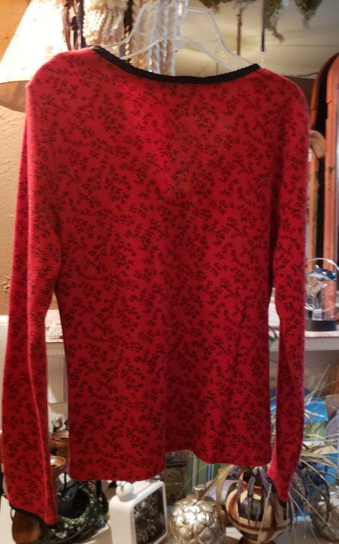 Ladies Medium Ralph Lauren Ribbed Sweater With Black Trim