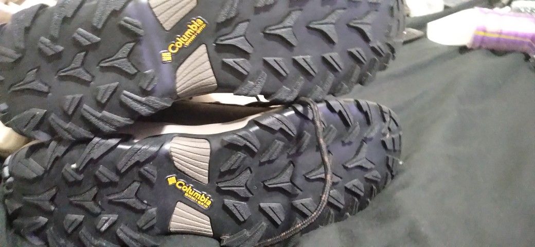 Columbia Brown Waterproof hiking boots