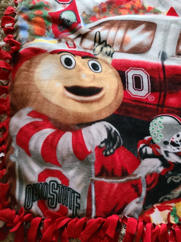 Beautiful Ohio state throw blanket