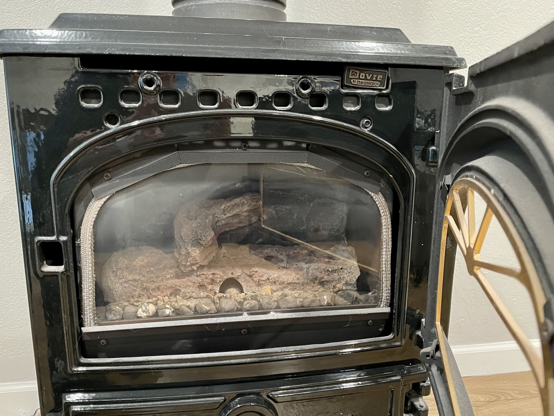 Gas Stove Fireplace Direct Vent Dovre (DV400) for Sale in Maple Valley, WA OfferUp