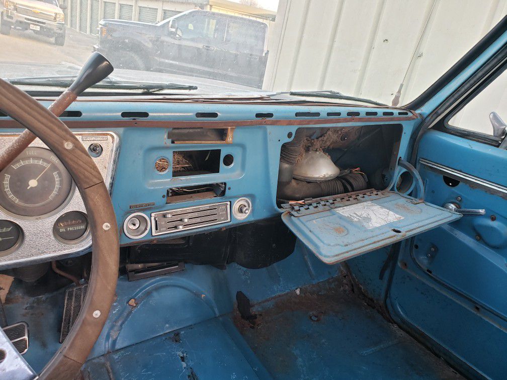 1972 Chevrolet Suburban