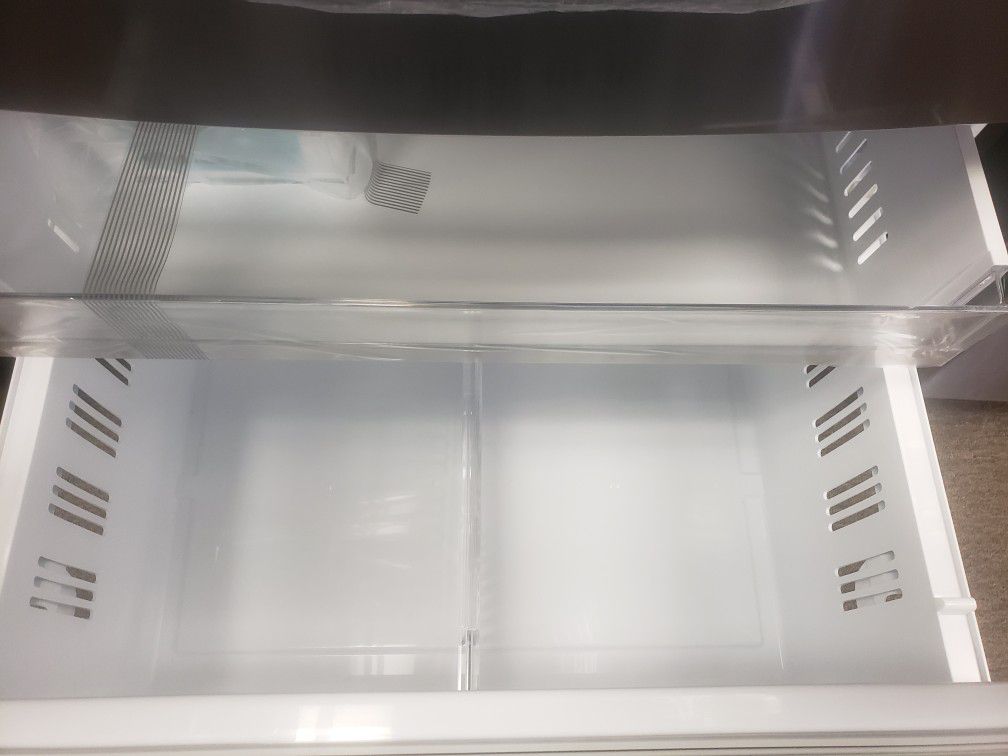 "Appliances 4 Less" Lg Refrigerator Orginal Price $4200 Our Price $2650