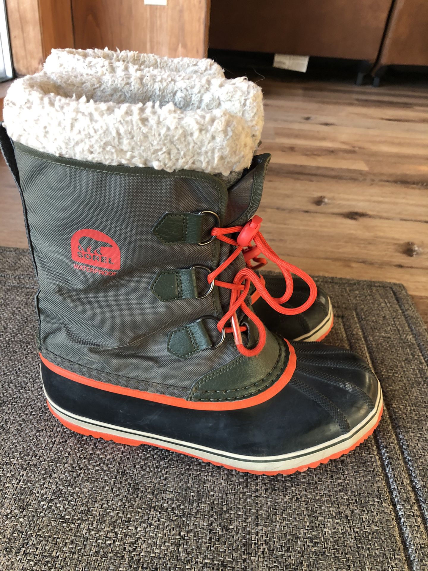 Kids Sorel snow boots