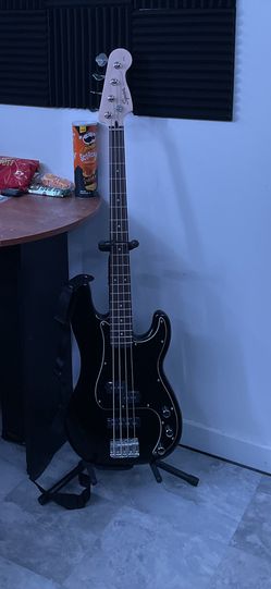 Fender Bass Guitar With Amp  Thumbnail