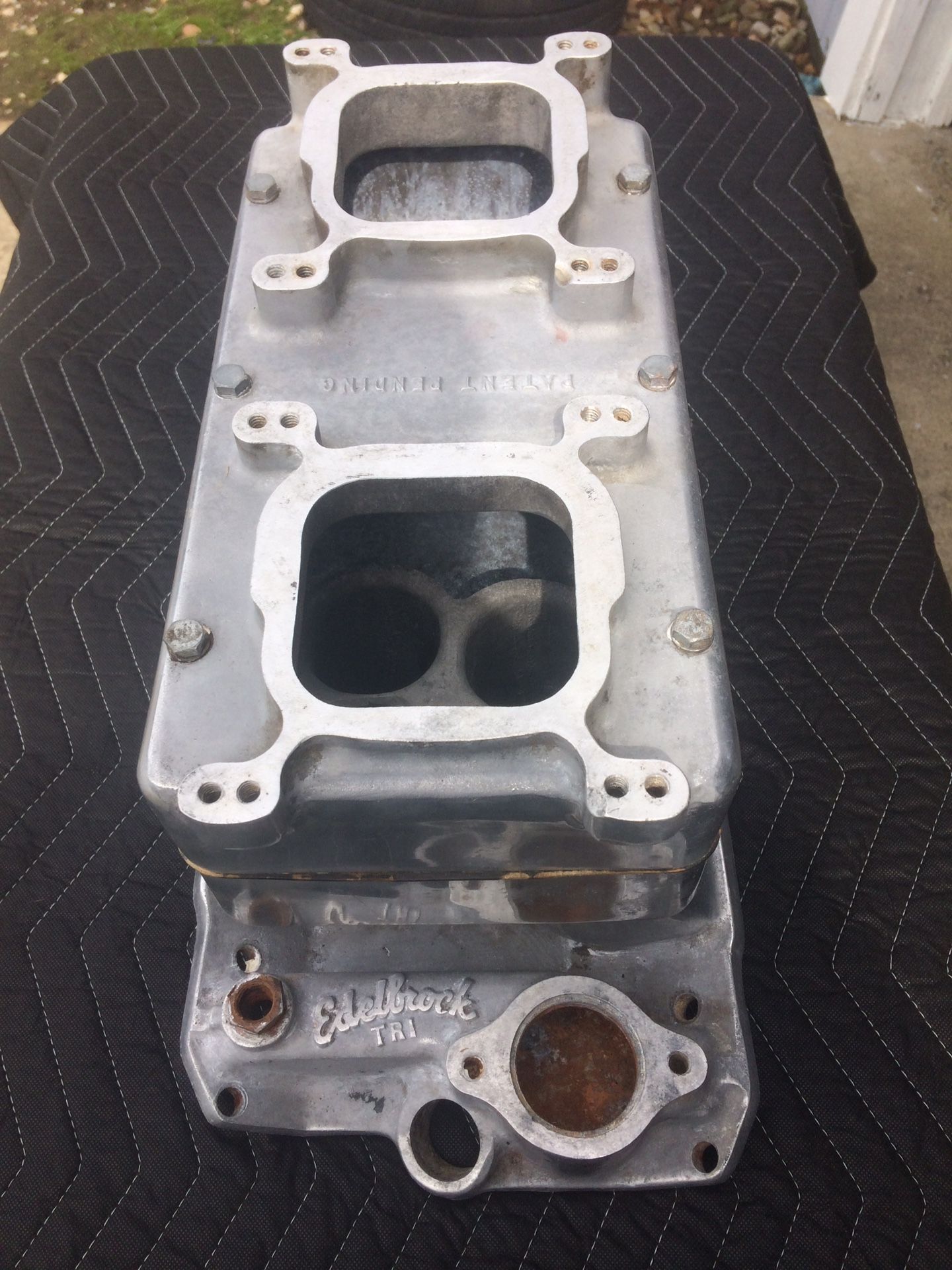 SBC Edelbrock TR1 polished tunnel ram for Sale in East Palestine, OH