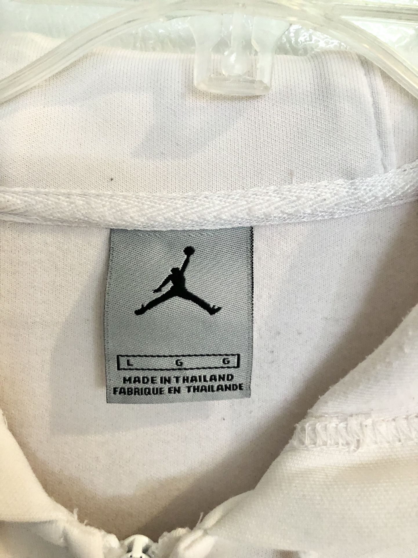 Men's JORDAN Jacket- Full Zip Up- Euc XL- White W Blue The Picture Makes It Look Like Stains On Front But It’s Just Shadows Its In Great Condition