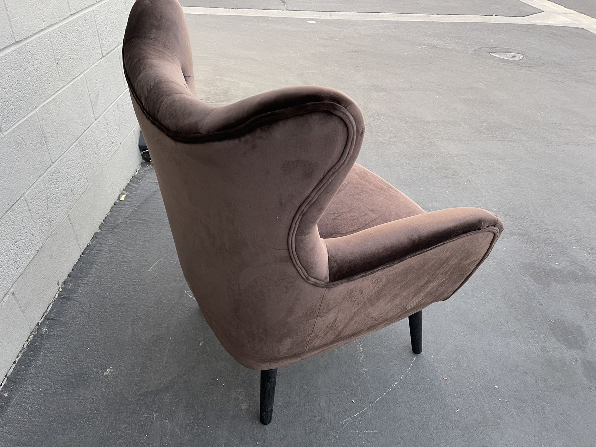 Velvet Chair