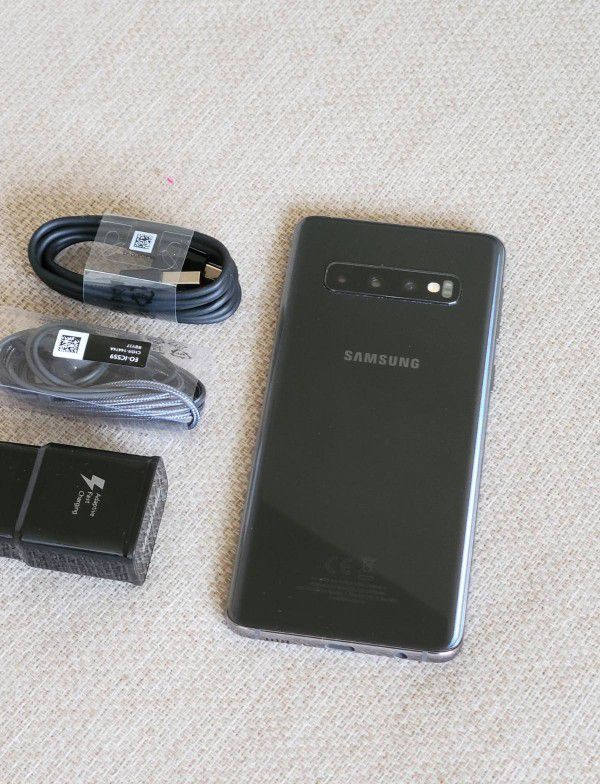 Samsung Galaxy S10 , 128GB  , Unlocked for All Company Carrier,  Excellent Condition like New