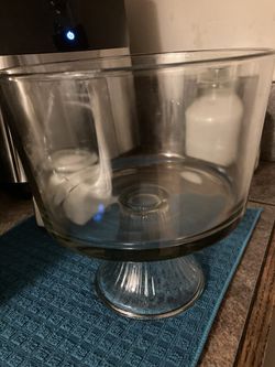 Glass Trifle bowl Thumbnail