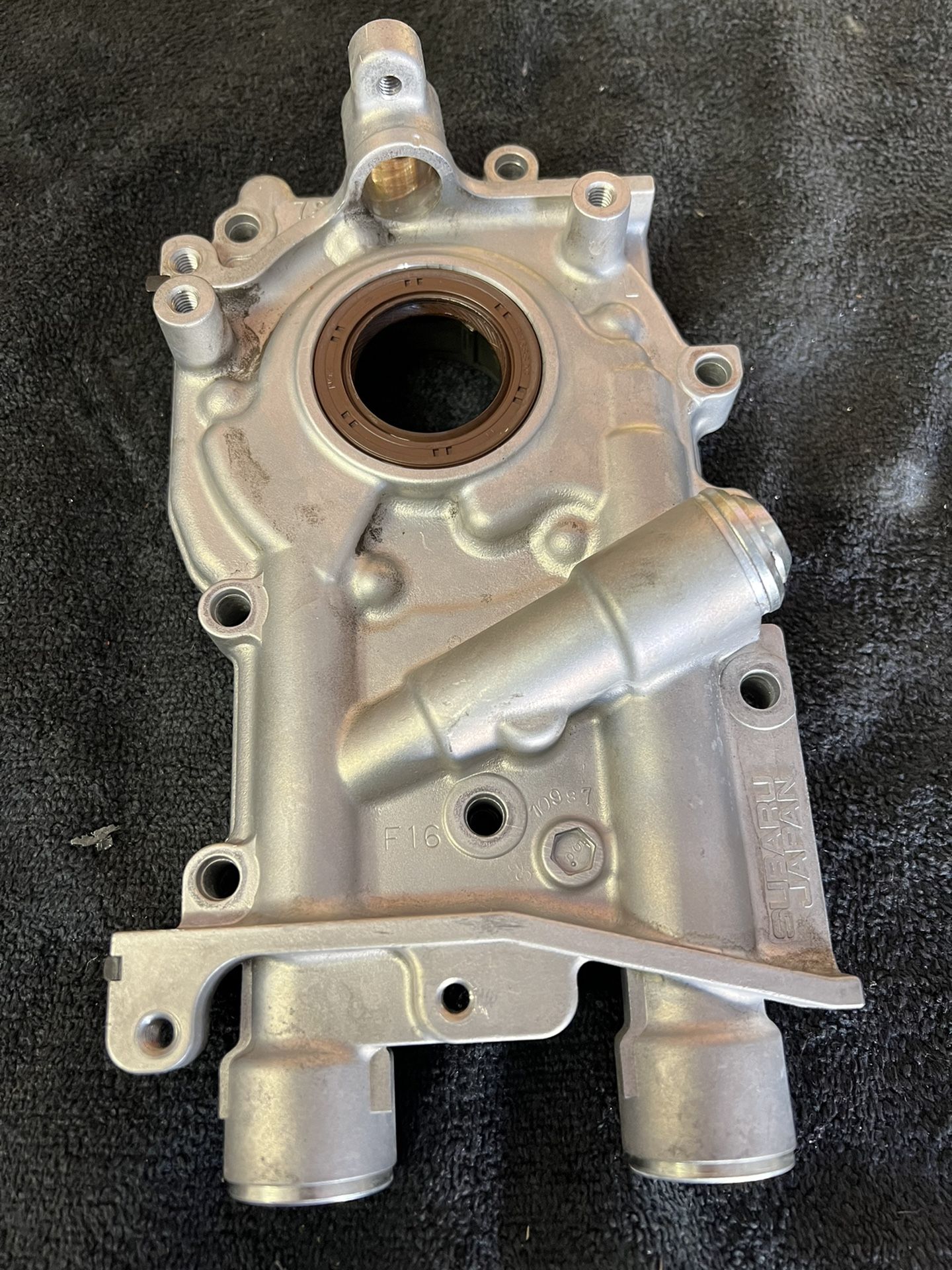 Subaru EJ25 Oil Pump
