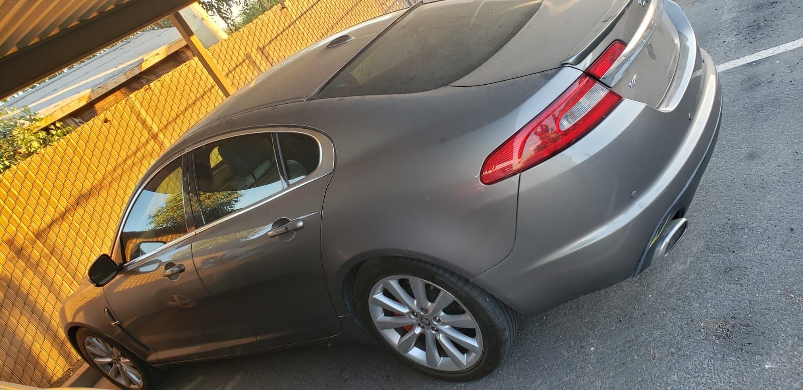 2011 Jaguar XF premium todo equipado detalle a la vista 150k millas motor trasmision ok gps llantas seminuevas $6500