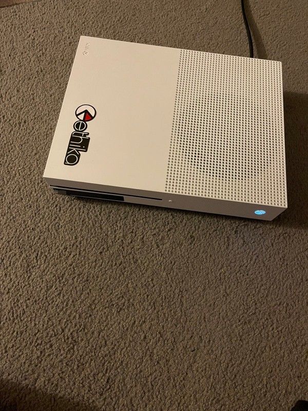 xbox one s am giving it out to bless someone who first wish me happy wedding anniversary on my cellphone number now 707^340^9916