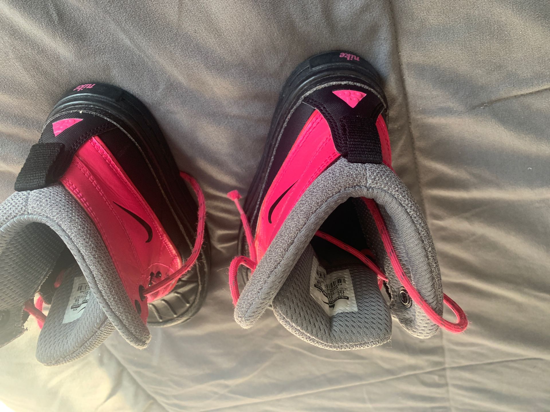 Nike snow boots