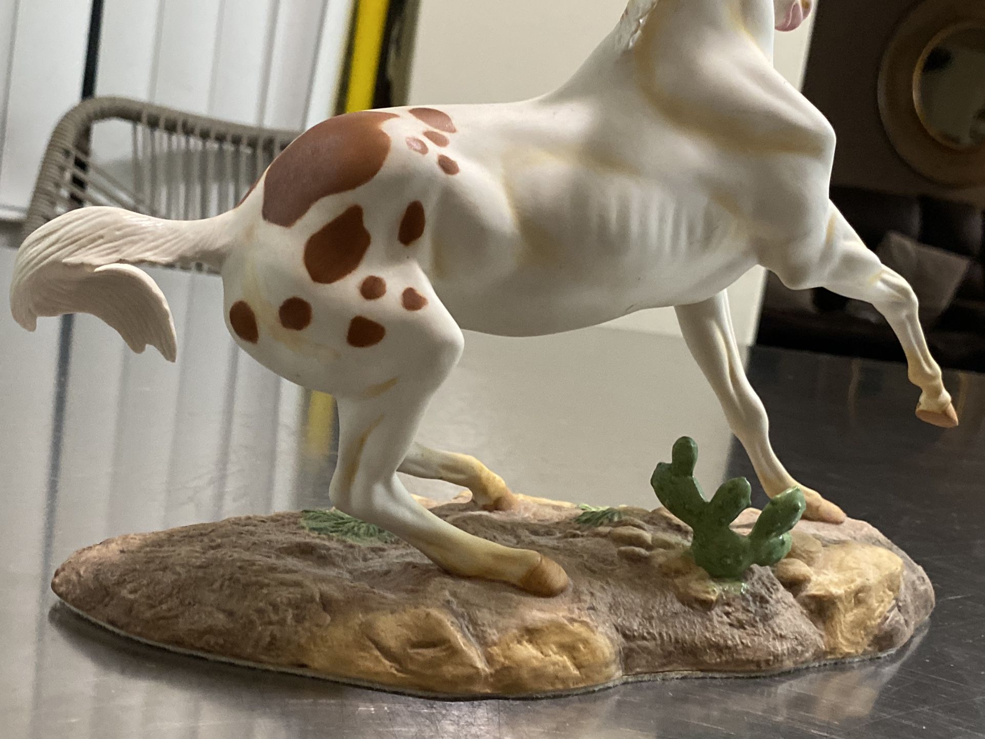 Fine Porcelain Horse San Domingo By Pamela Du Boulay 11 X 9”
