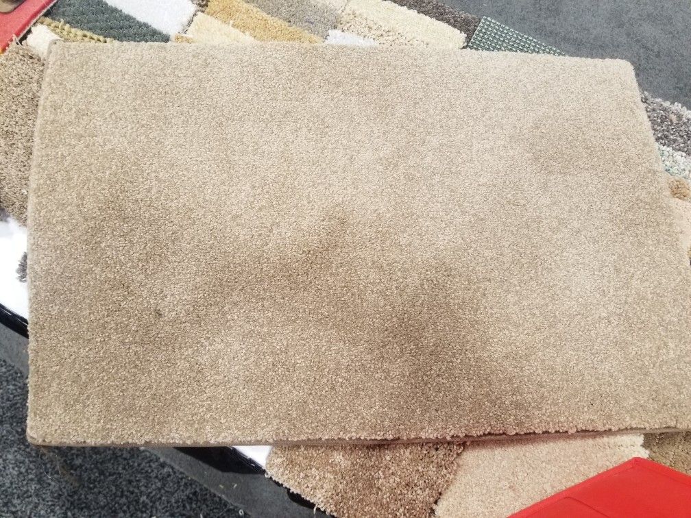 Super Thick, Dense 70oz Nylon Carpet