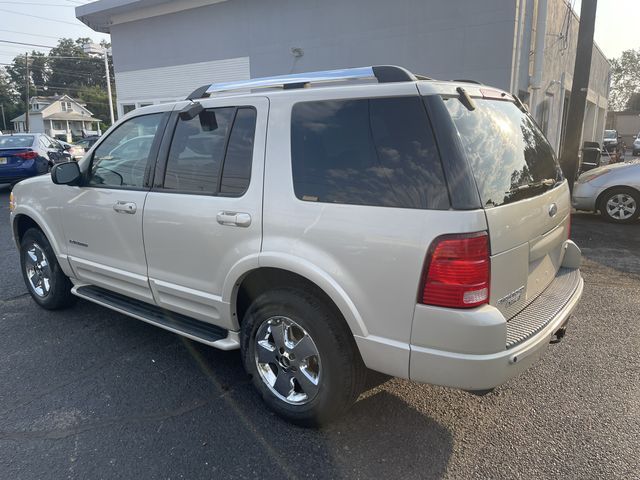 2005 Ford Explorer