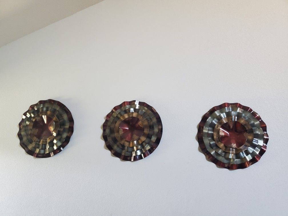 Metal Wall Decor. 3 Piece