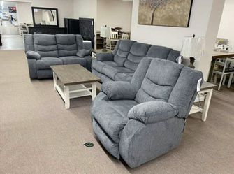 🪶💲39 Down Payment. IN STOCK Tulen Gray Reclining Living Room Set

by Ashley Furniture Thumbnail