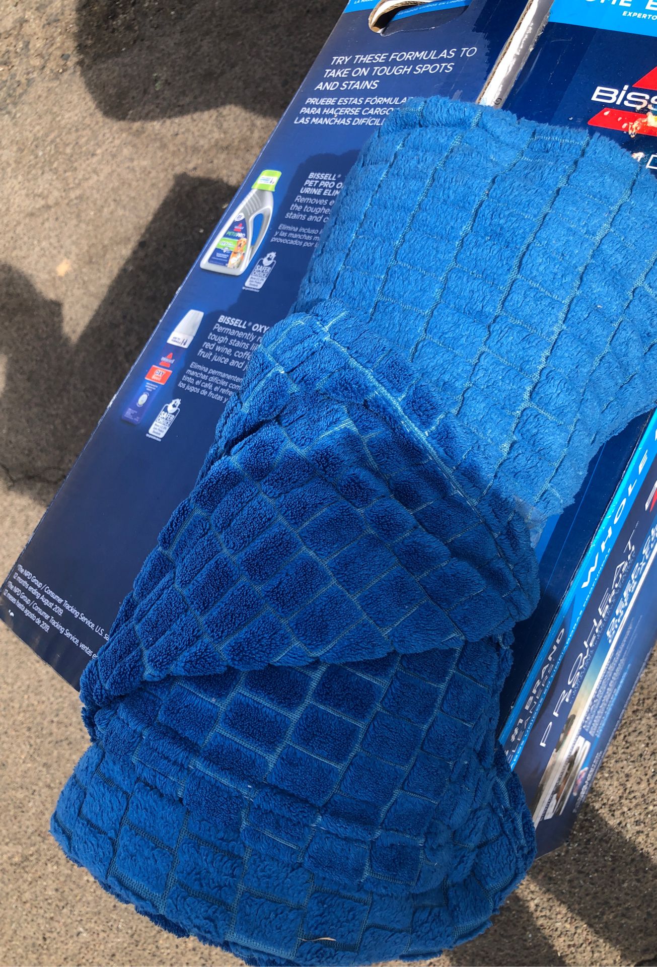Throw blanket