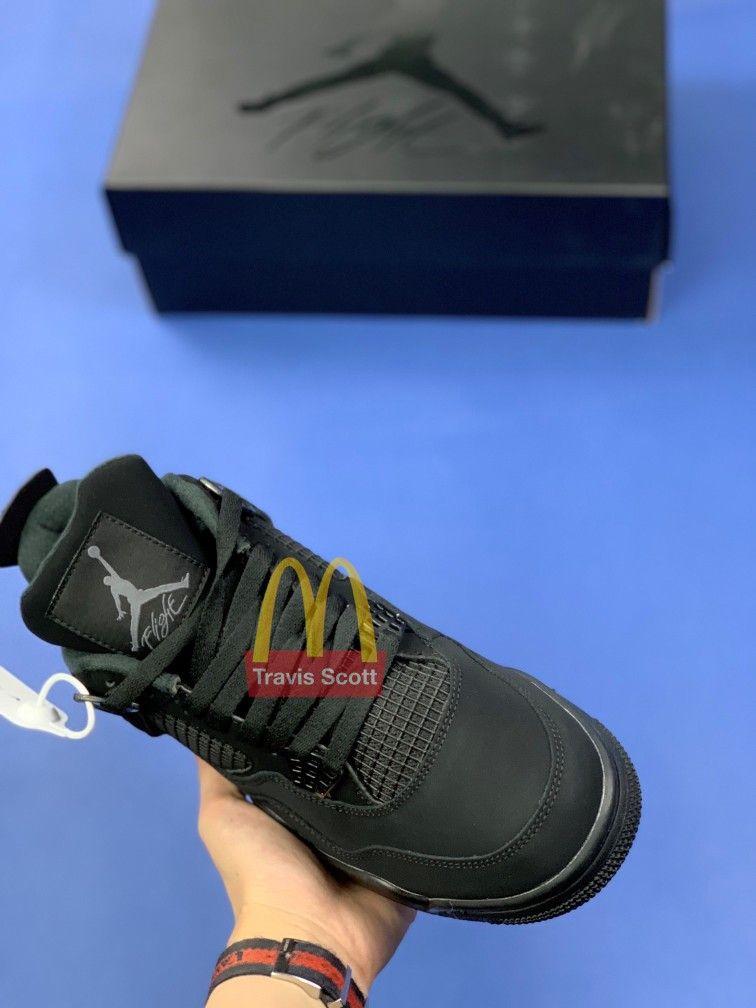 Jordan 4 Retro Black Cat Never Used