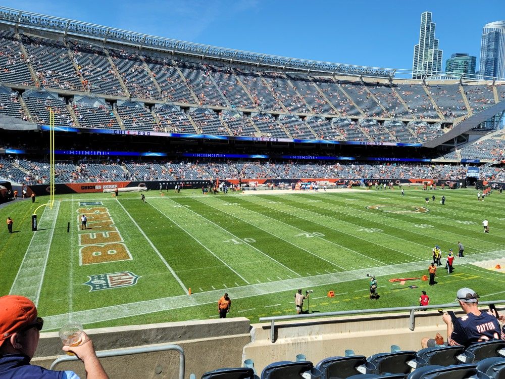 2 Chicago Bears vs Baltimore Ravens 11/21/21 United Club Section 214 Row 5 Tickets