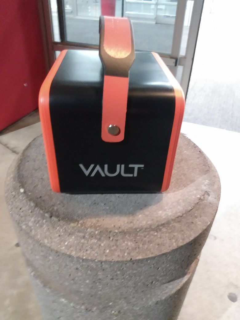 Vault Portable Power Station.