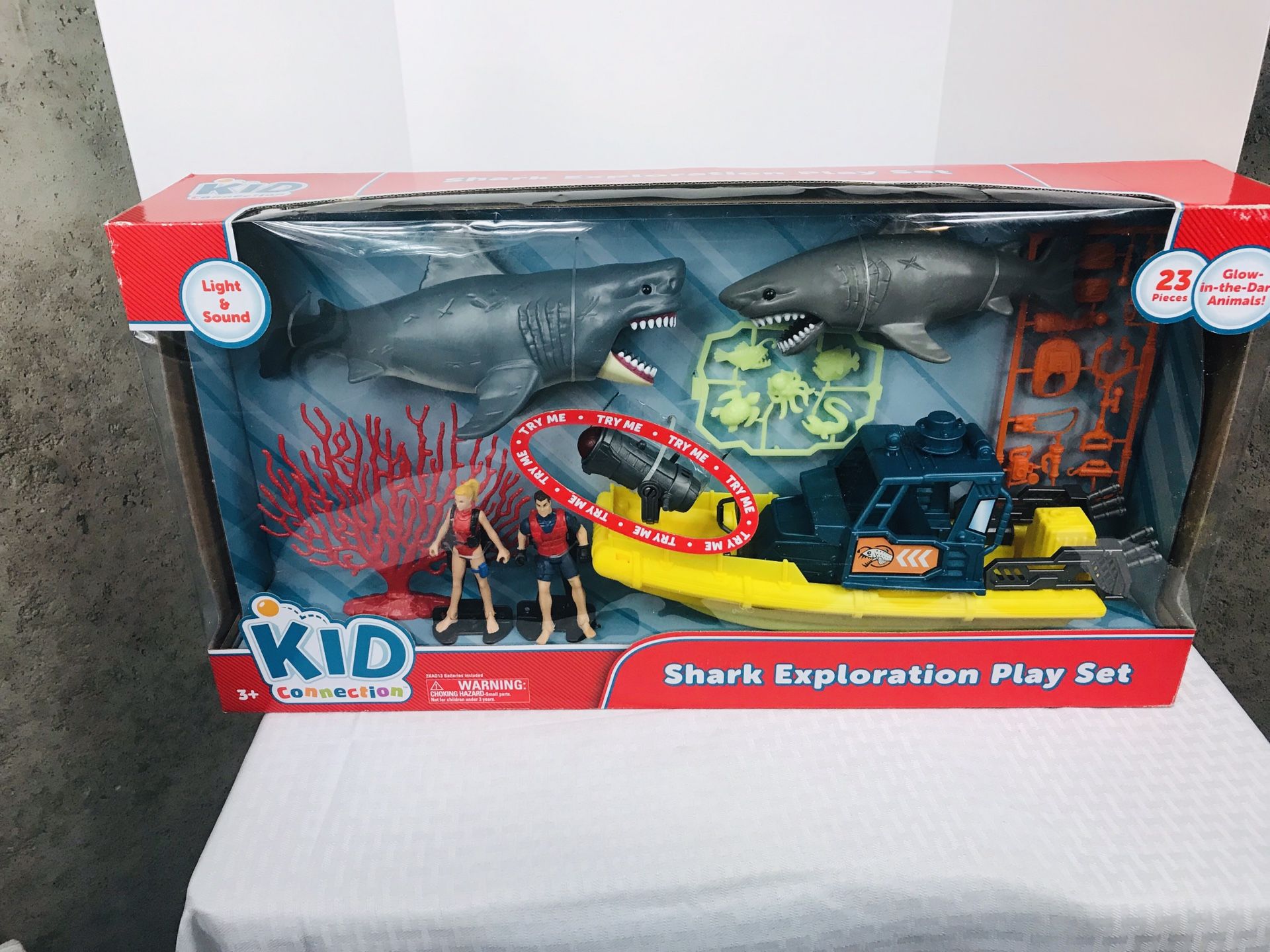 Kid Connection Shark Exploration Play Set 23 Pieces Light & Sound Ages 3 New 
