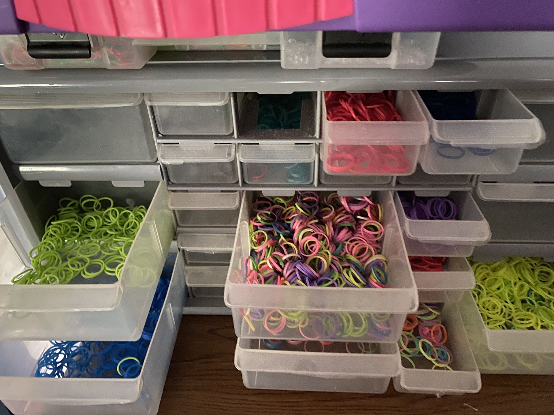 Rainbow Loom Rubber Bands With Container And Hooks