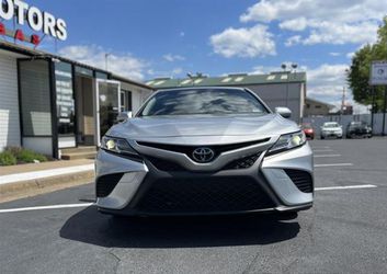 2018 Toyota Camry Thumbnail