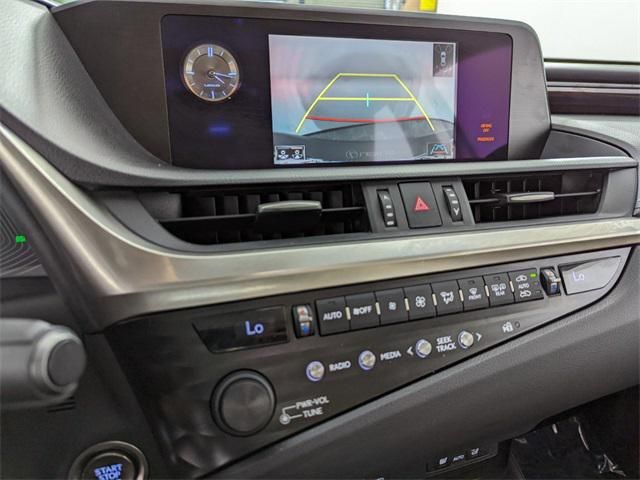2020 Lexus ES
