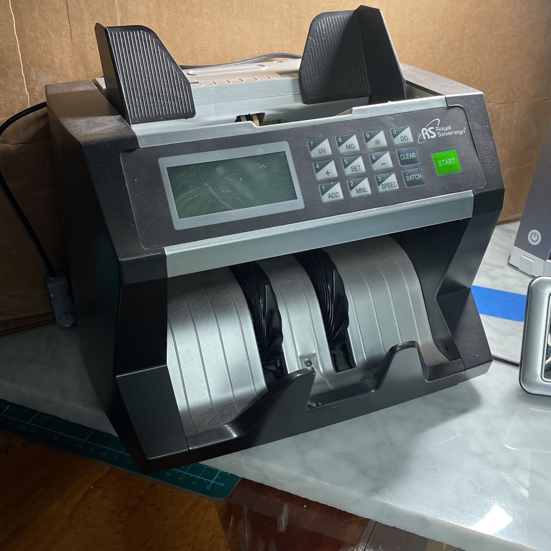 Royal Sovereign Money Counter W/ Digital display
