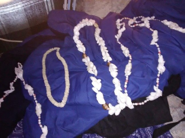 Sea shell Lay's necklessess from around the world