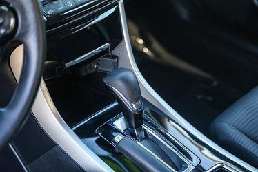 2017 Honda Accord Sedan Thumbnail