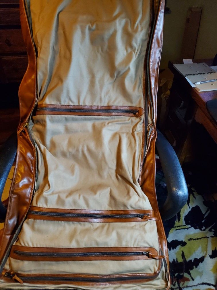 Vintage 1970s Tumi Leather Garment Bag
