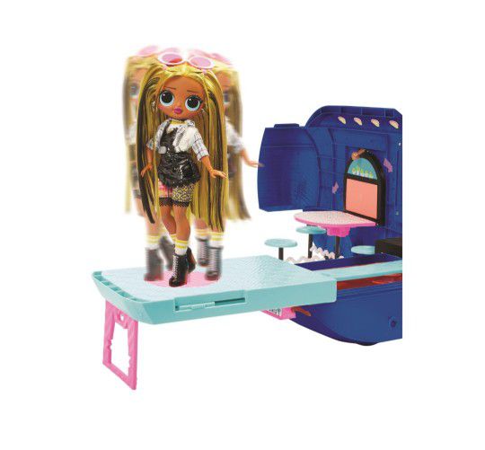 LOL SURPRISE OMG 4 IN 1 Glamper Fashion Doll Camper Toy