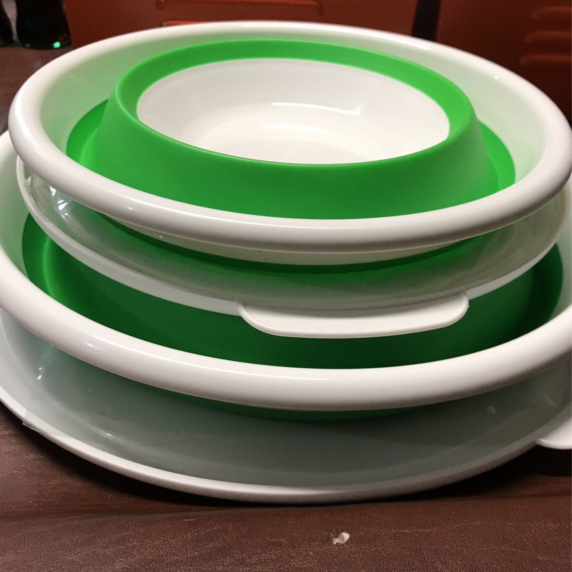 Pampered Chef Collapsible Bowls
