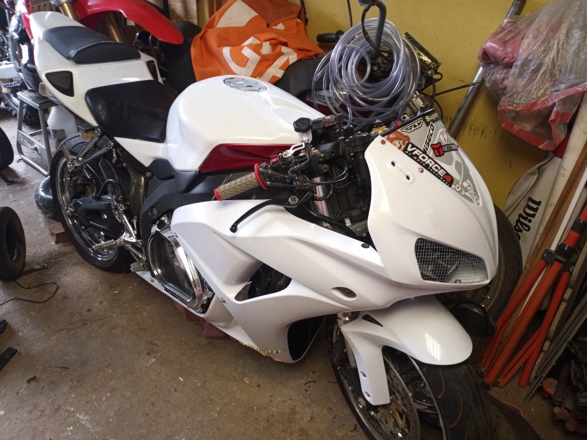 06 1000RR