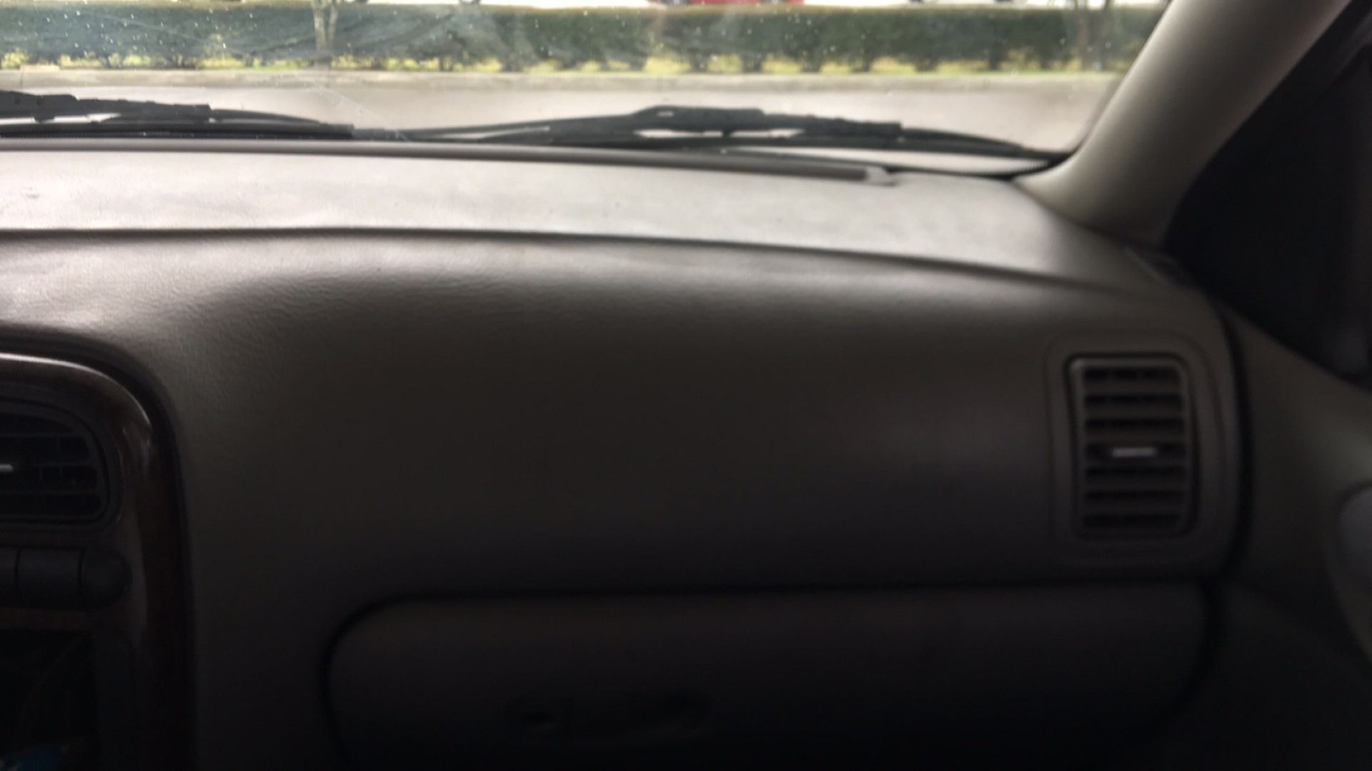 I have a 2001 Saturn it’s a great running car i have the tittle and I drive it every day to work well I can say at least I used you I recently bought