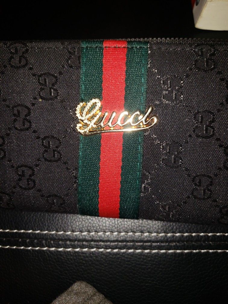 Gucci Supreme Wallet Black Green Red
