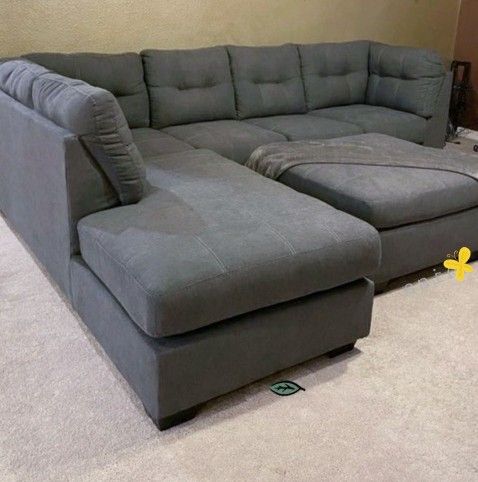 Same Day Delivery 🚚 Chorcoal LAF Sectional By Ashley