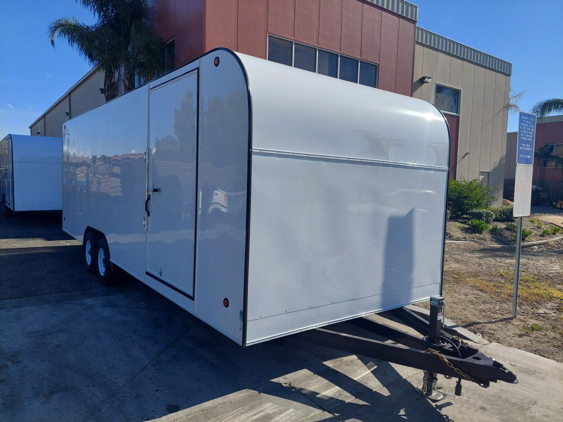 20 / 24ft BOX TRAILERS AVAILABLE 