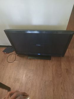 55 Inch TV  For Sale Only Asking For 150 Obo Thumbnail