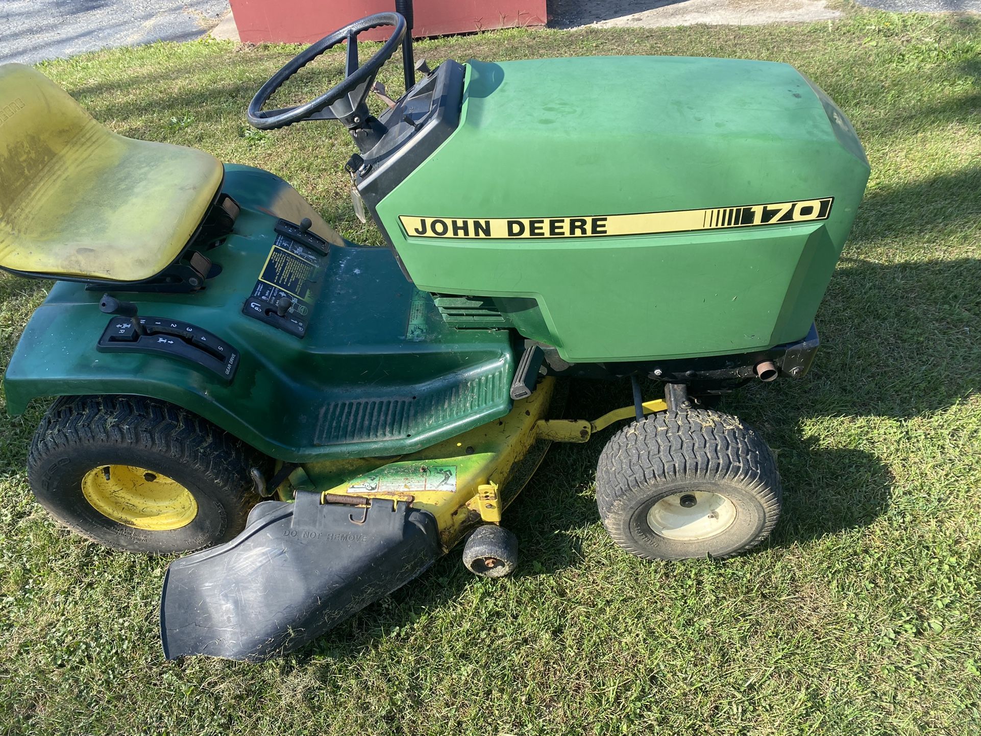 John Deere 170