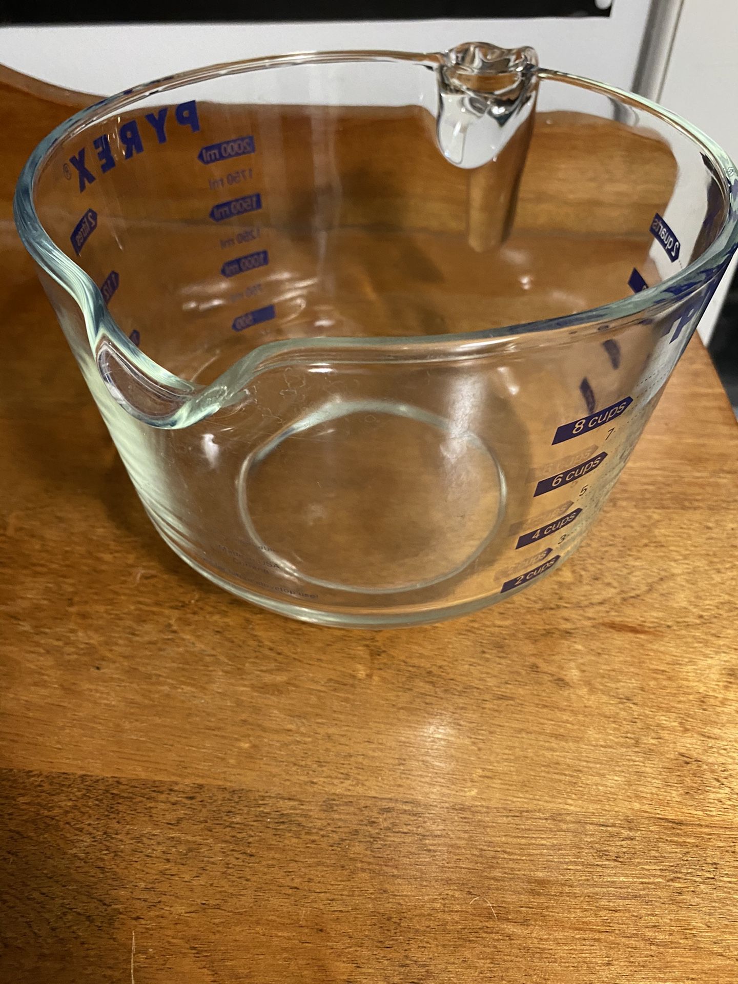 Vintage 8 Cup Pyrex Measuring Cup Bowl
