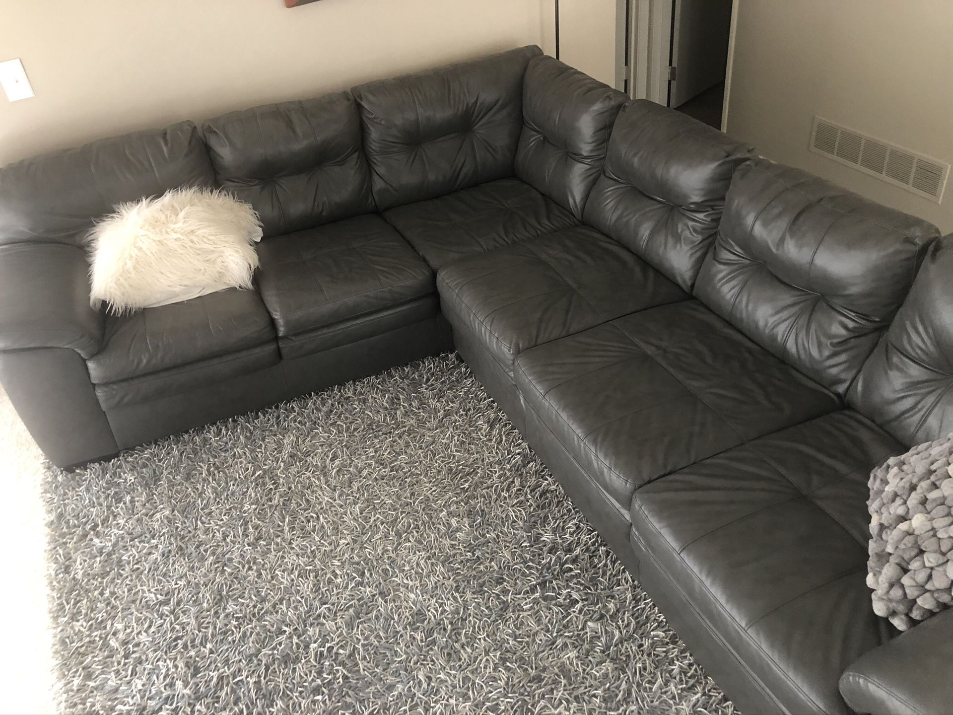 GREAT CONDITION! GRAY LEATHER SECTIONAL SOFA