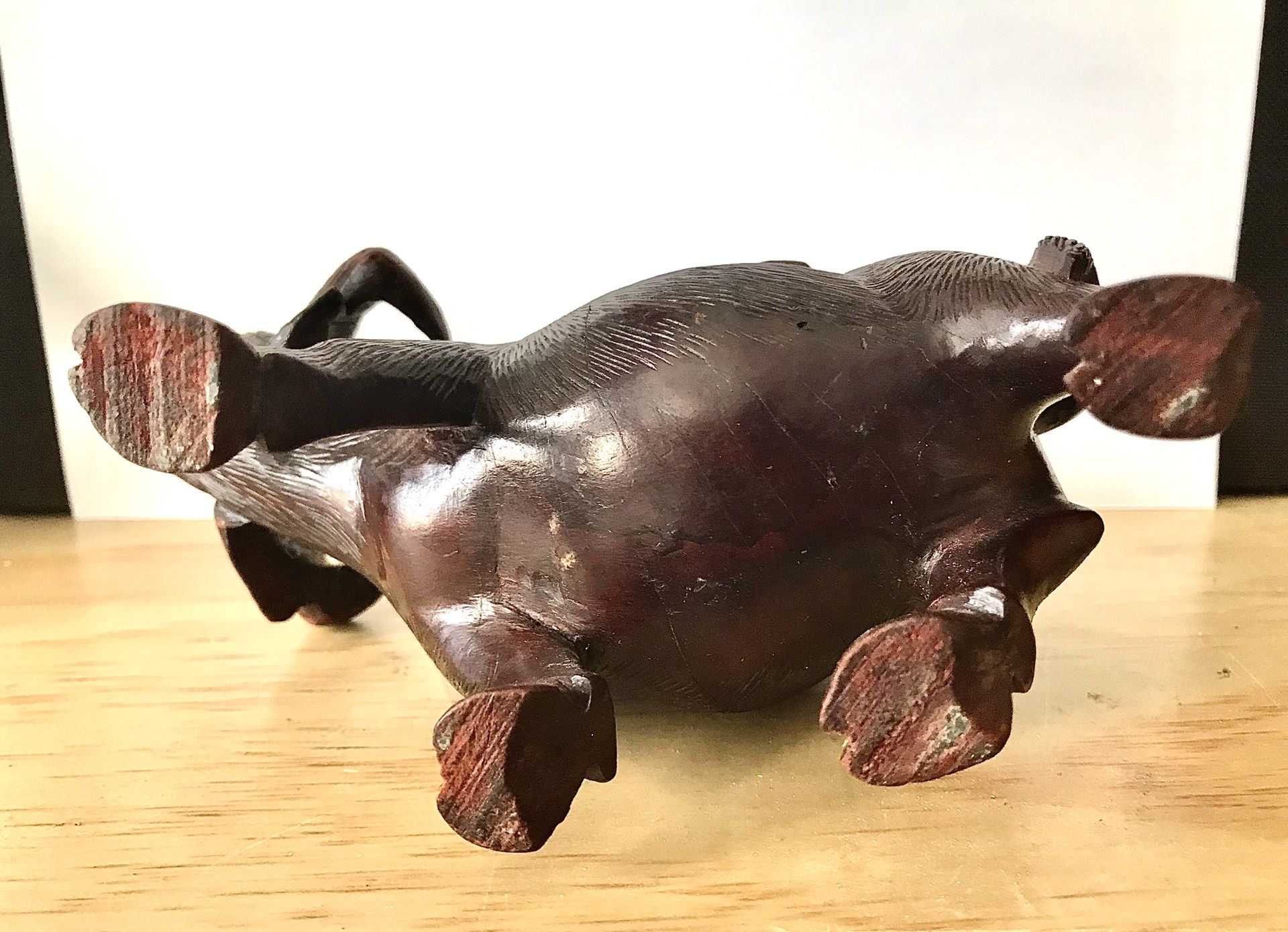 Chinese redwood carve