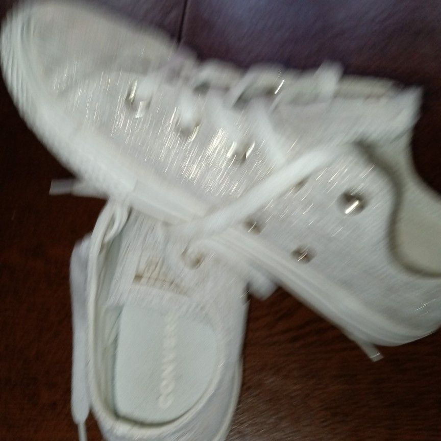 Converse kids Womens CTAS Precious Metal Low Top Shoes Egret Metallic Size 3 $25