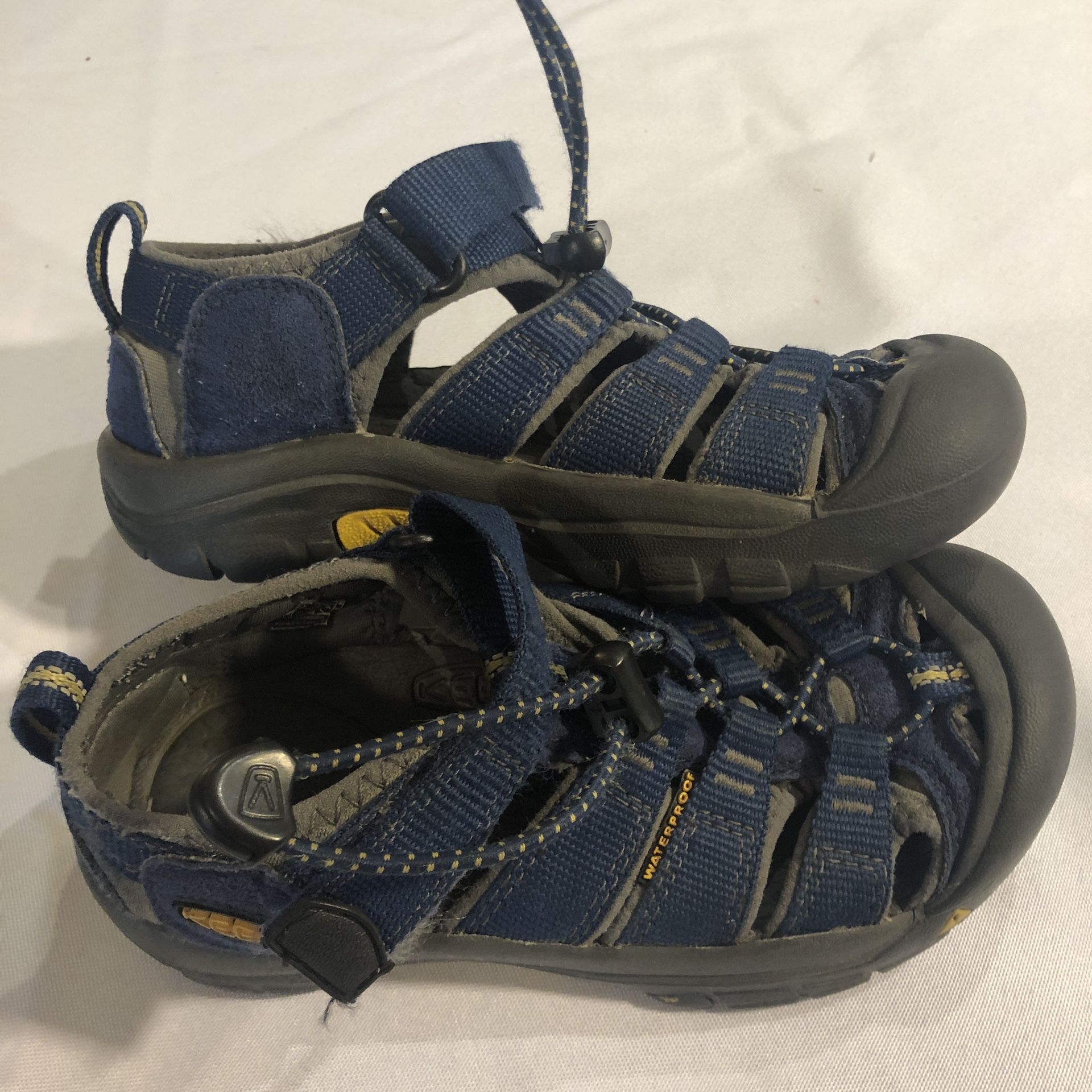 Keen Newport H2 Youth Kids Outdoor Waterproof Hiking Sandal Size 13 Navy Blue