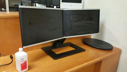 Dual-display with 24-inch monitors on stand, HP brand Thumbnail