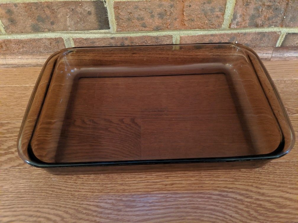 Vintage Amber Glass Pyrex 233-N